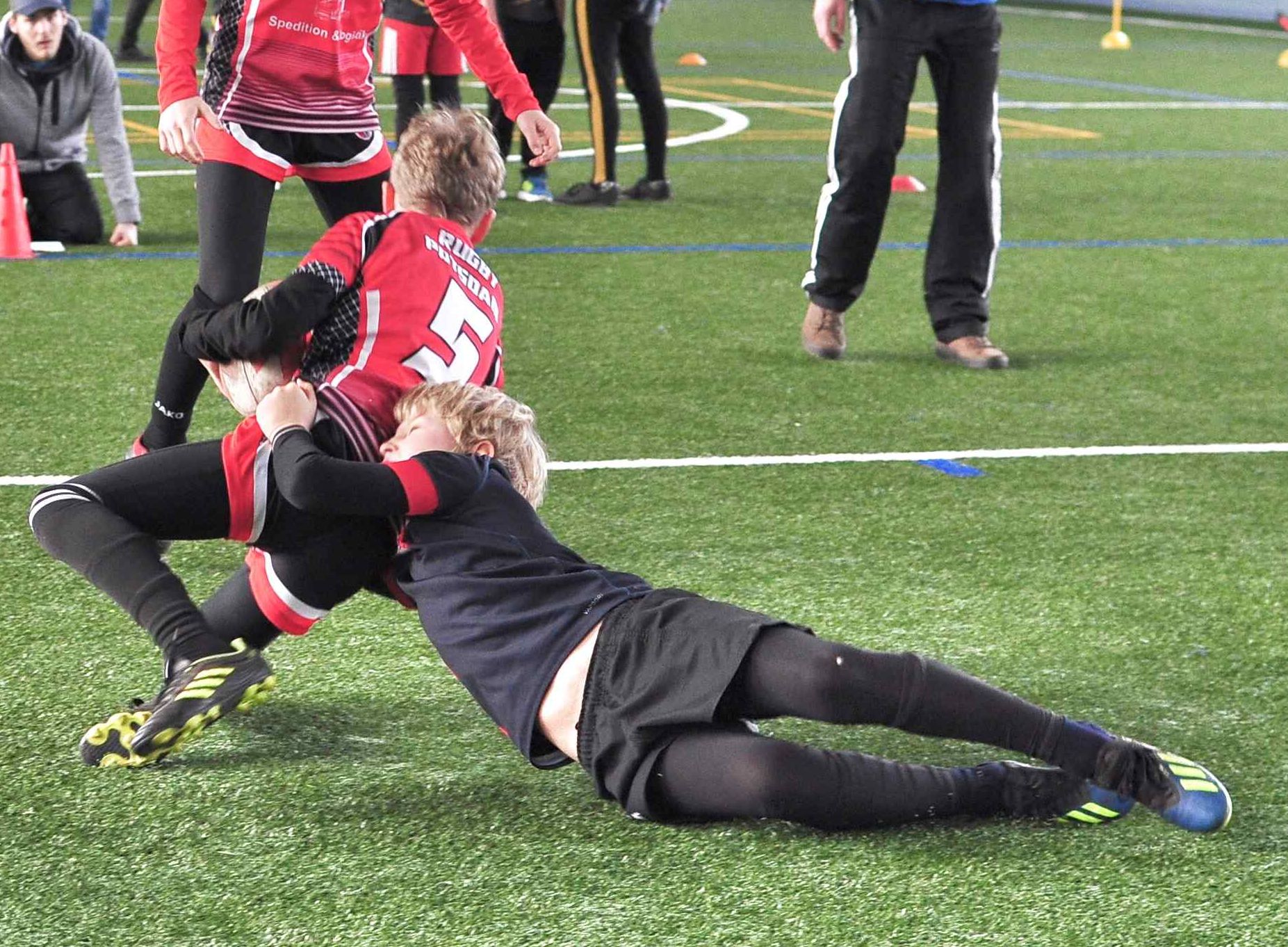 U12 eröffnet Rugby Jubiläumsjahr mit Kracher