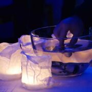 Schwimmende Teelichter